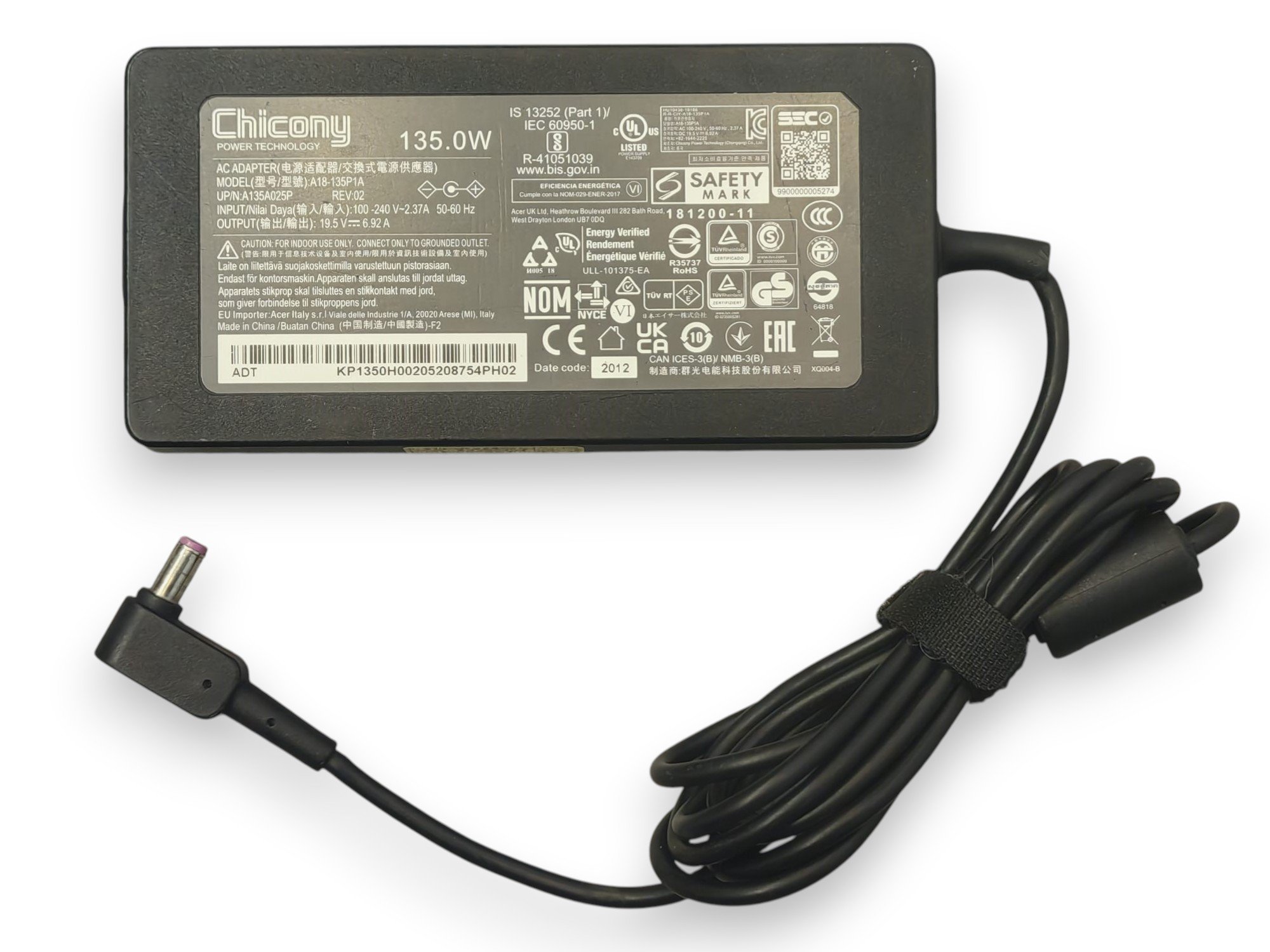 Chicony 19.5V × 6.92A 5.5 x 1.7mm Acer, Msı Uyumlu Orijinal Adaptör A18-135P1A