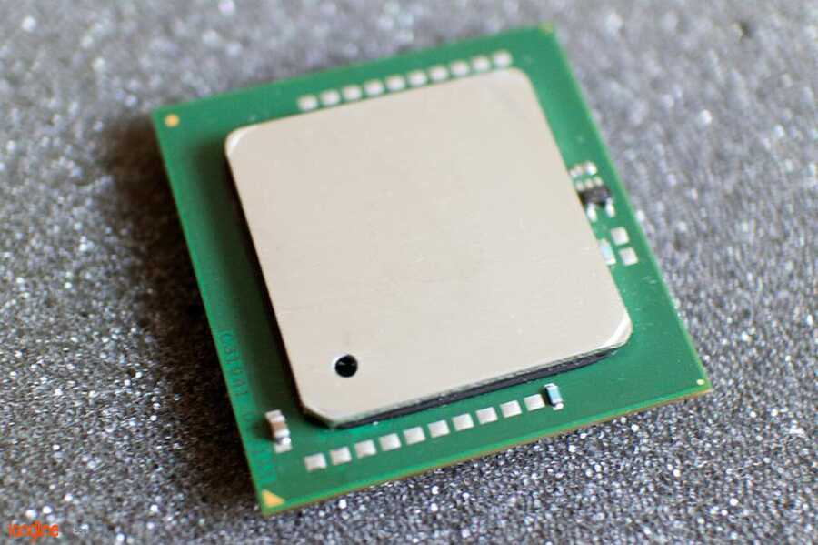 Intel Xeon SL6GF 2667DP 2.67GHz/512KB/533MHz Socket/Socket 604