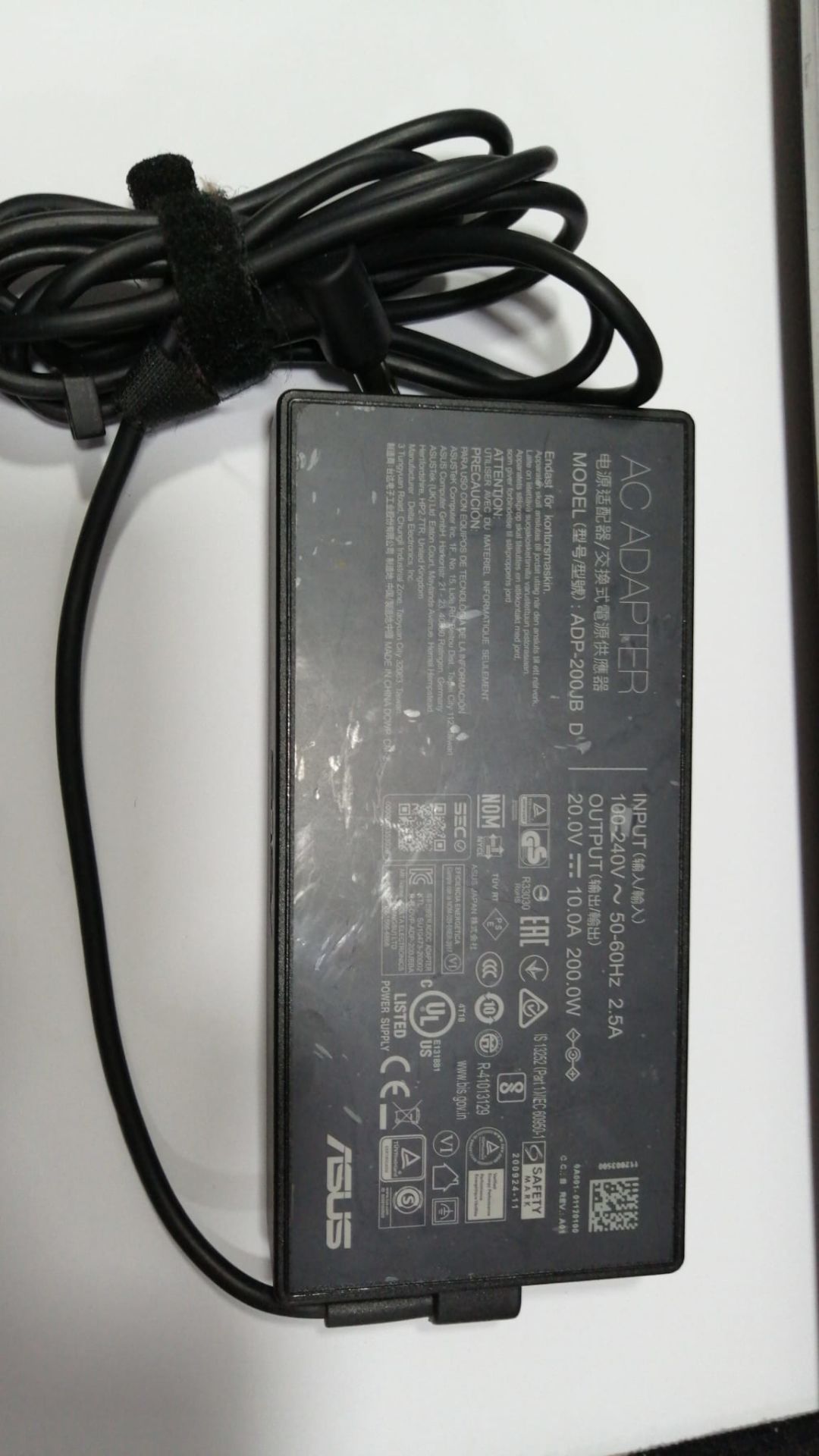 Orijinal Asus ADP-200JB D 200W 6.0x3.7 Gaming Laptop Adaptör