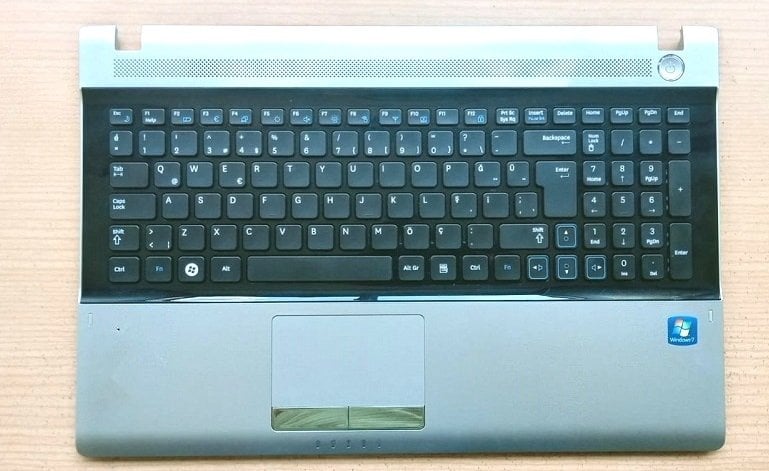 Samsung RV513 RV518 E3511 Serisi Klavye Dahil Üst Kasa BA75-02881F